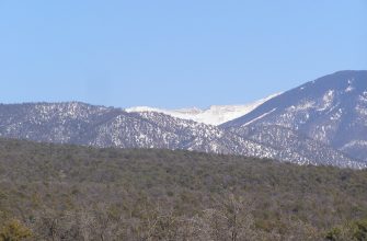 A New Mexico state park lake
